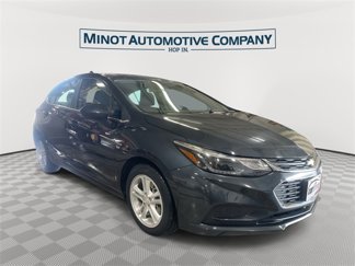 Used 2018 Chevrolet Cruze LT image 1