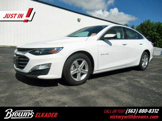 Used 2024 Chevrolet Malibu LT image 1
