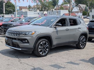 Used 2022 Jeep Compass Limited image 1