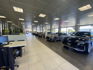 Used 2022 Dodge Challenger GT image 1