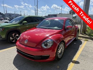 Used 2016 Volkswagen Beetle 1.8T SE image 1