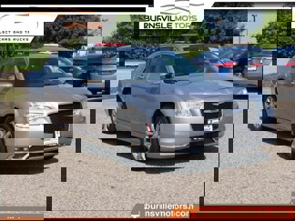 Used 2018 Chrysler 300 Limited w/ Safetytec Plus Group image 1
