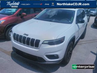 Used 2023 Jeep Cherokee Altitude Lux image 1