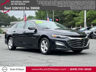 Used 2023 Chevrolet Malibu LT image 1