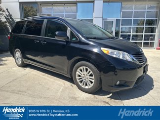 Used 2015 Toyota Sienna XLE image 1