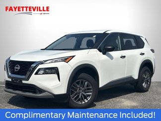 Used 2023 Nissan Rogue S image 1