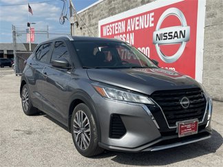 Used 2022 Nissan Kicks SV image 1