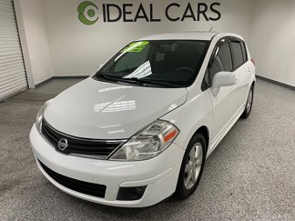 Used 2012 Nissan Versa Hatchback image 1