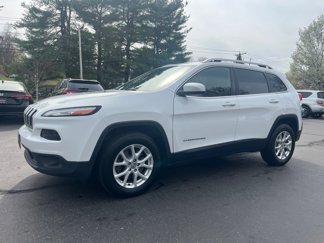 Used 2016 Jeep Cherokee Latitude w/ Cold Weather Group image 1
