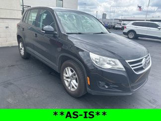 Used 2011 Volkswagen Tiguan S image 1