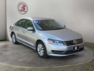Used 2013 Volkswagen Passat 2.5 S image 1
