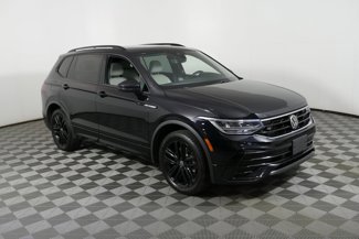 Used 2022 Volkswagen Tiguan SE R-Line image 1