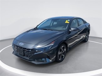 Certified 2021 Hyundai Elantra Limited w/ Cargo Package image 1