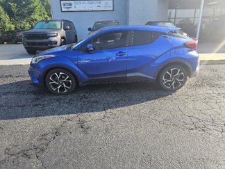 Used 2019 Toyota C-HR XLE image 1