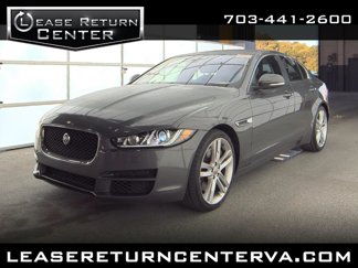 Used 2017 Jaguar XE Premium image 1