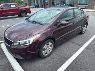 Used 2017 Kia Forte LX image 1