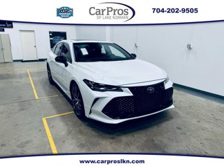 Used 2022 Toyota Avalon Touring w/ Advanced Safety Package image 1