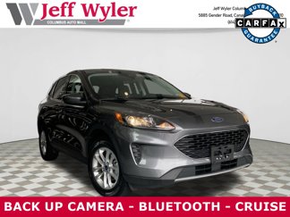 Used 2021 Ford Escape SE image 1
