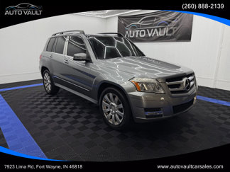 Used 2011 Mercedes-Benz GLK 350 4MATIC image 1