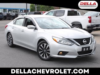 Used 2017 Nissan Altima 2.5 SV image 1