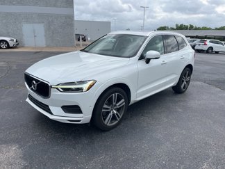 Used 2018 Volvo XC60 T6 Momentum w/ Vision Package image 1