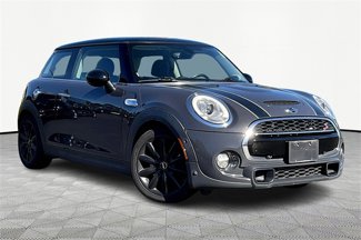 Used 2018 MINI Cooper S image 1