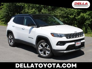 Used 2022 Jeep Compass Limited image 1