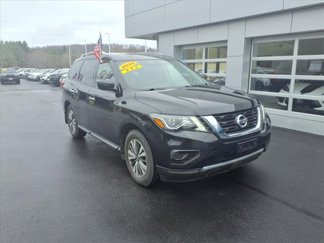 Used 2020 Nissan Pathfinder S image 1