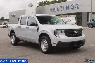 New 2025 Ford Maverick XL image 1
