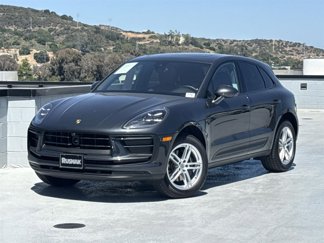 Certified 2025 Porsche Macan image 1