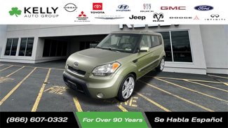 Used 2010 Kia Soul ! image 1