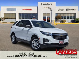 Used 2023 Chevrolet Equinox LS image 1
