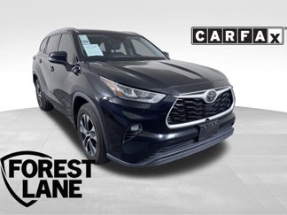 Used 2020 Toyota Highlander XLE image 1