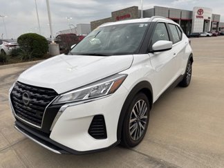 Used 2024 Nissan Kicks SV image 1