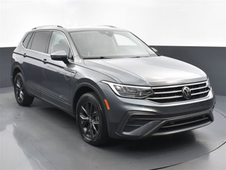 Used 2024 Volkswagen Tiguan SE image 1