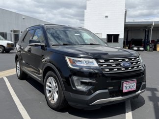 Used 2017 Ford Explorer XLT w/ Equipment Group 202A image 1