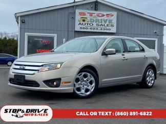 Used 2010 Ford Fusion SE image 1