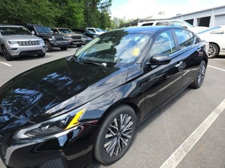 Used 2023 Nissan Altima 2.5 SV image 1