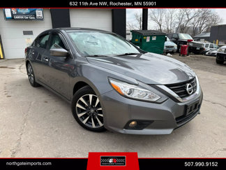 Used 2017 Nissan Altima 2.5 SV image 1