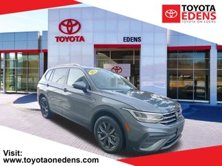 Used 2022 Volkswagen Tiguan SE image 1