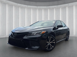 Used 2020 Toyota Camry SE image 1