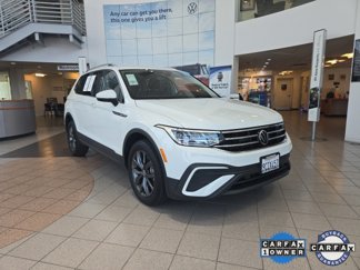 Certified 2022 Volkswagen Tiguan SE image 1