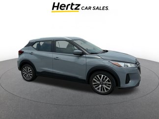 Used 2024 Nissan Kicks SV image 1