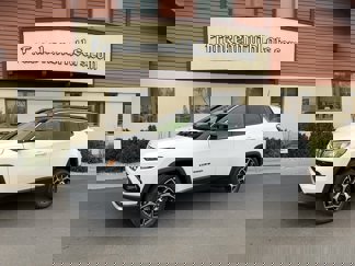 New 2025 Jeep Compass Limited image 1