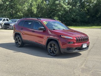 Used 2017 Jeep Cherokee Sport image 1