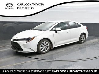 Used 2025 Toyota Corolla LE image 1