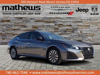 Used 2024 Nissan Altima 2.5 SV image 1
