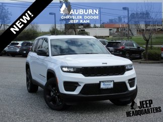 New 2025 Jeep Grand Cherokee Altitude image 1