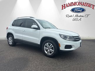 Used 2015 Volkswagen Tiguan S image 1