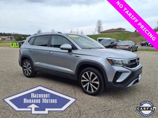 Used 2022 Volkswagen Taos SE image 1